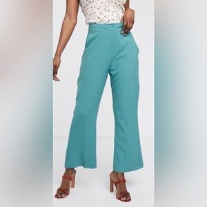 NWOT Closet London Cropped Robin’s Egg Blue Pants